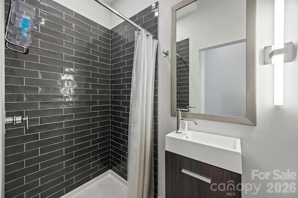 1062 Kenilworth Avenue Charlotte NC 28204