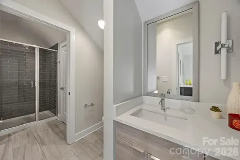 1062 Kenilworth Avenue Charlotte NC 28204