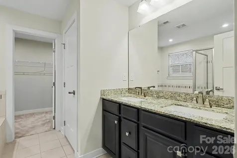 10474 Black Locust Lane Charlotte NC 28215