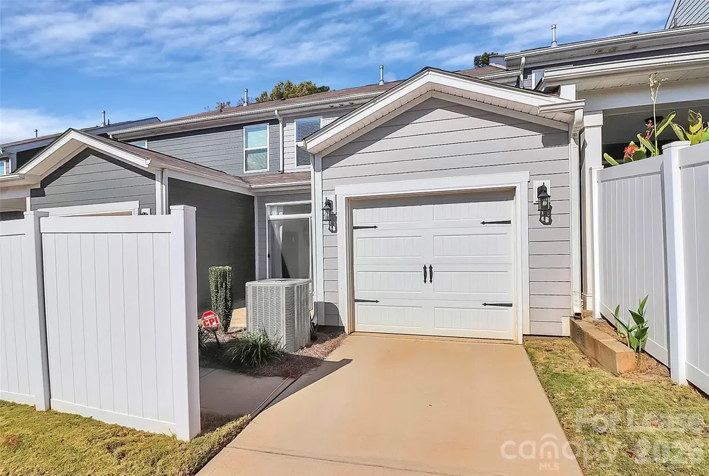 2126 Blewett Drive Charlotte NC 28269