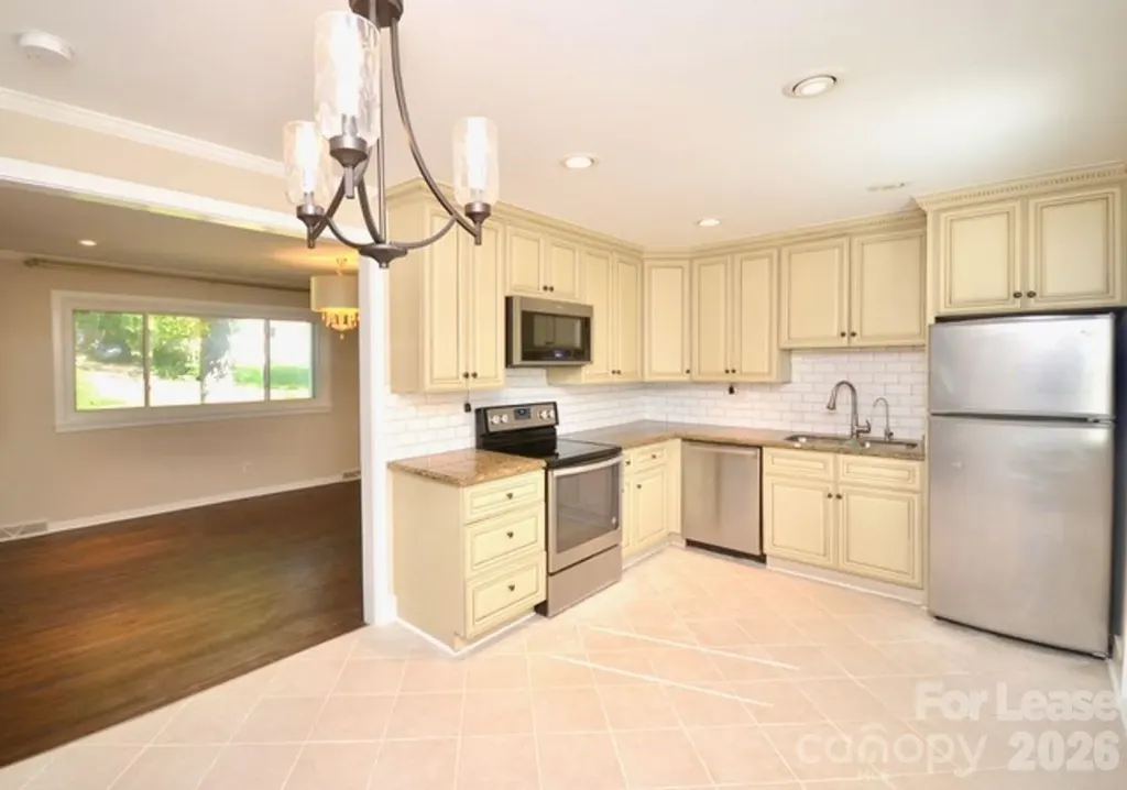 544 Manhasset Road Charlotte NC 28209