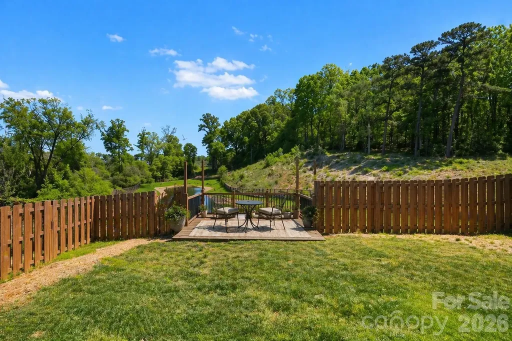 5048 Thomasville Drive Belmont NC 28012