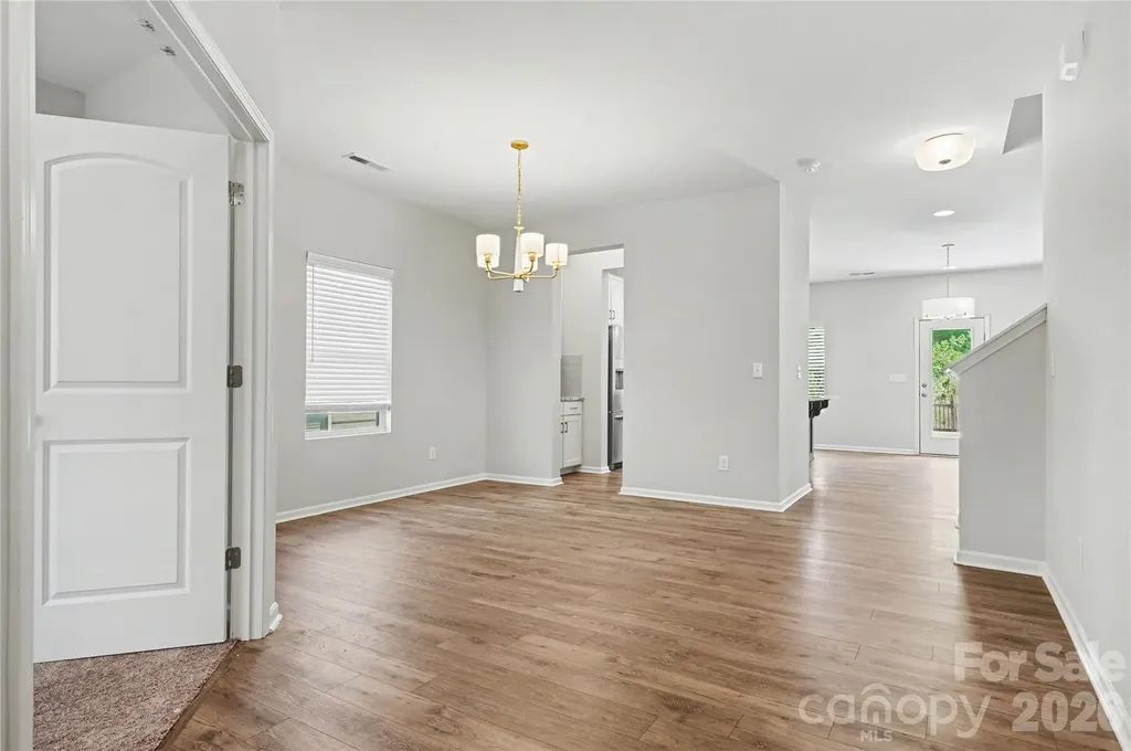 5048 Thomasville Drive Belmont NC 28012