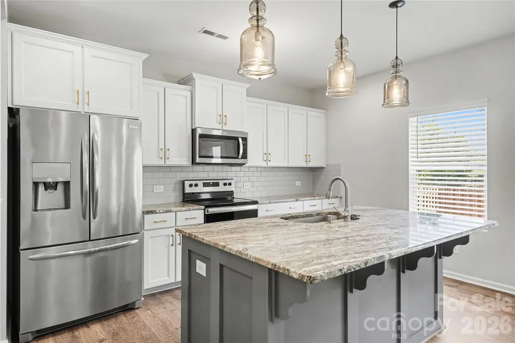 5048 Thomasville Drive Belmont NC 28012