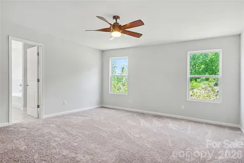 5048 Thomasville Drive Belmont NC 28012