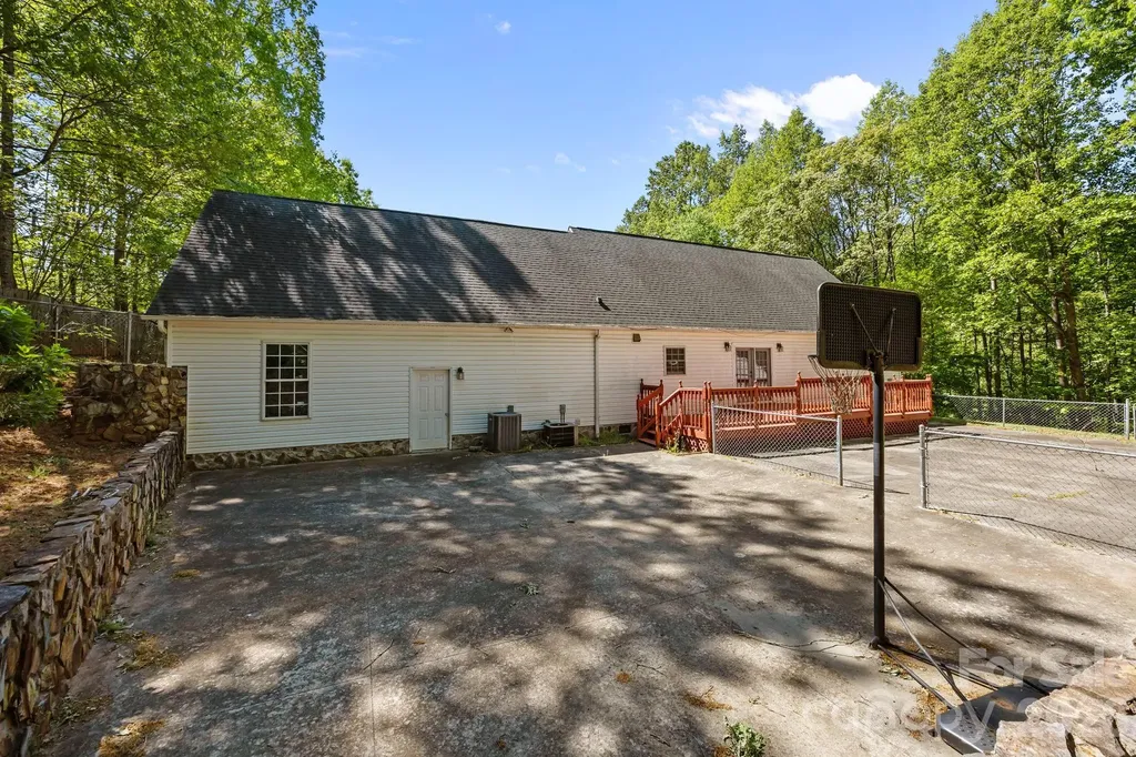 4175 Spainhour Mill Road Tobaccoville NC 27050