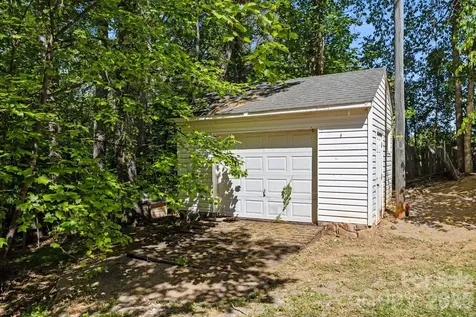 4175 Spainhour Mill Road Tobaccoville NC 27050