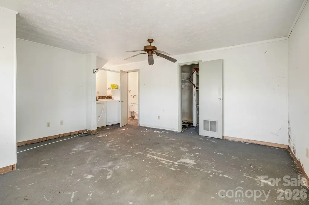 770 Echo Hill Drive Green Mountain NC 28704