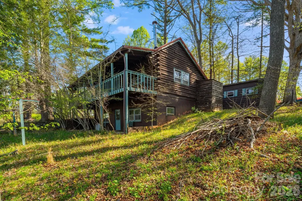 770 Echo Hill Drive Green Mountain NC 28704