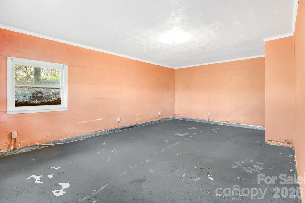 770 Echo Hill Drive Green Mountain NC 28704