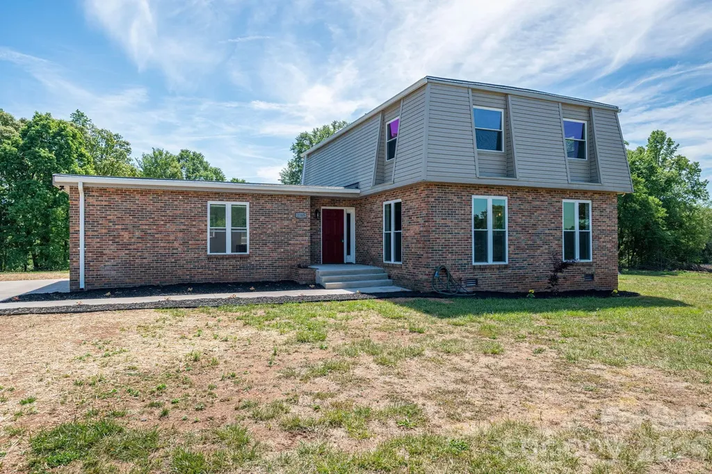 2765 S Lafayette Street Shelby NC 28152
