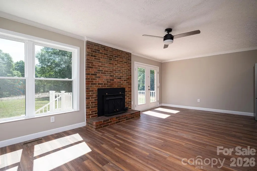 2765 S Lafayette Street Shelby NC 28152