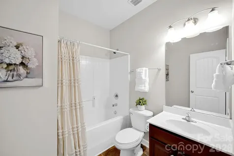 5072 Gladiola Way Tega Cay SC 29708