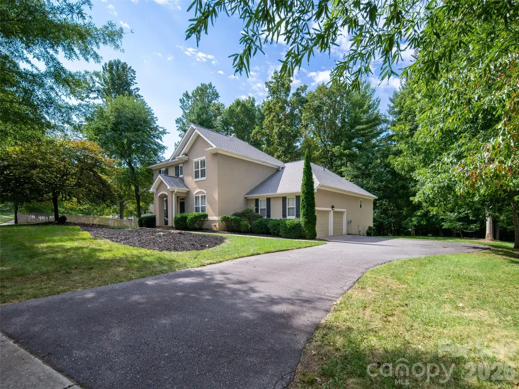 588 Welsh Partridge Circle Biltmore Lake NC 28715