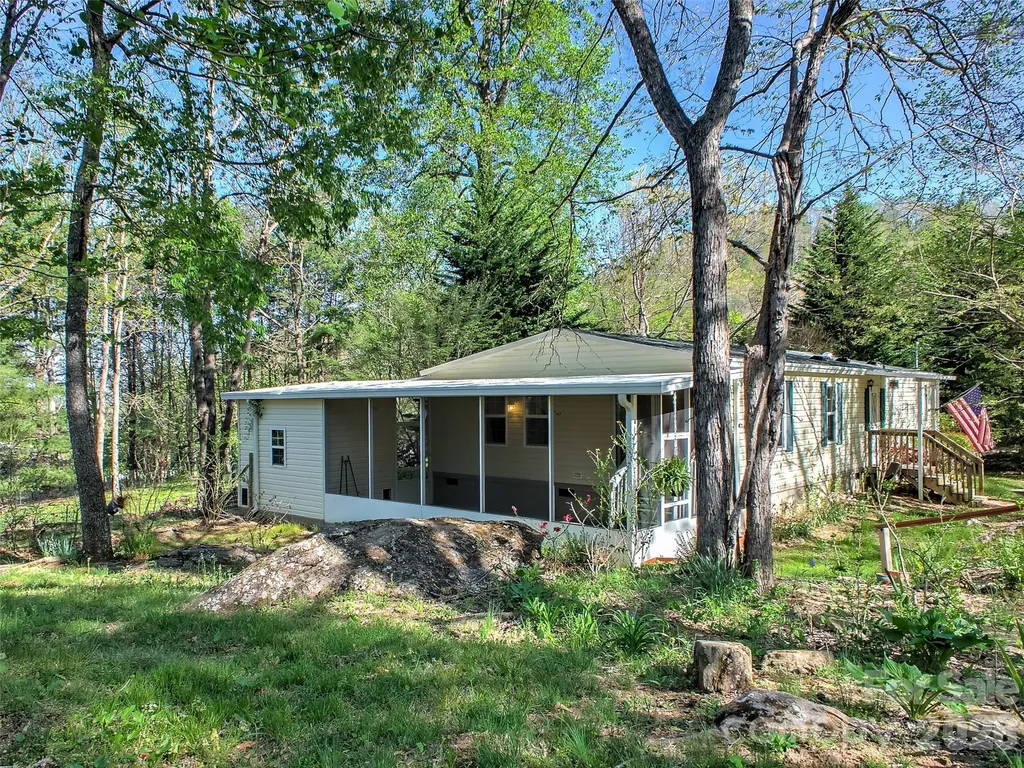11 Rector Road Weaverville NC 28787