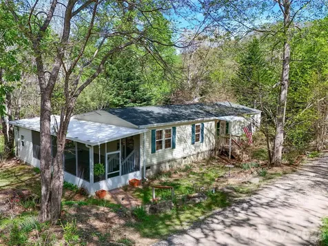 11 Rector Road Weaverville NC 28787
