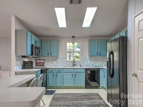 11 Rector Road Weaverville NC 28787