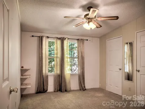 11 Rector Road Weaverville NC 28787
