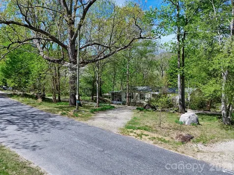 11 Rector Road Weaverville NC 28787