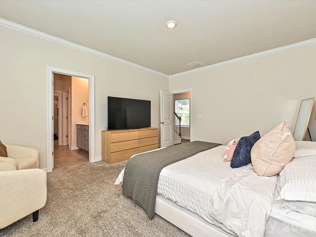 11202 Broadbent Court Charlotte NC 28278
