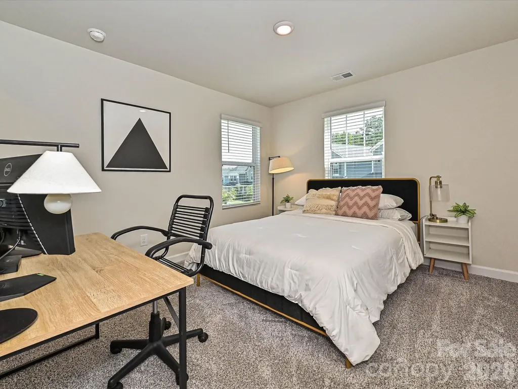 11202 Broadbent Court Charlotte NC 28278