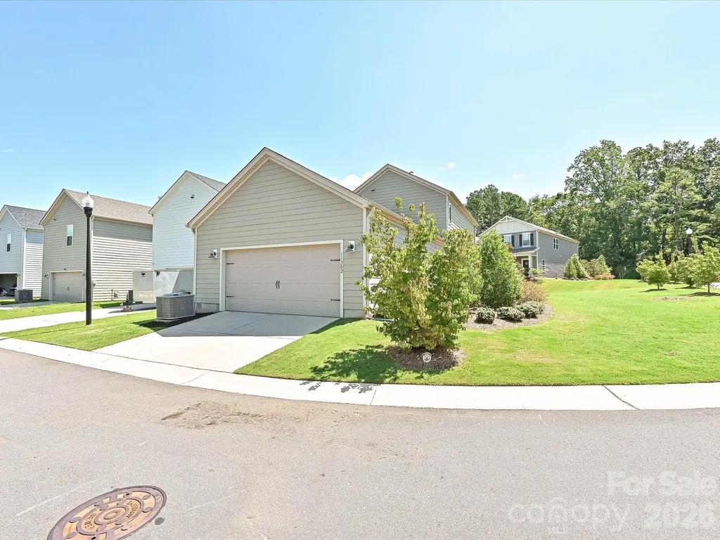 11202 Broadbent Court Charlotte NC 28278