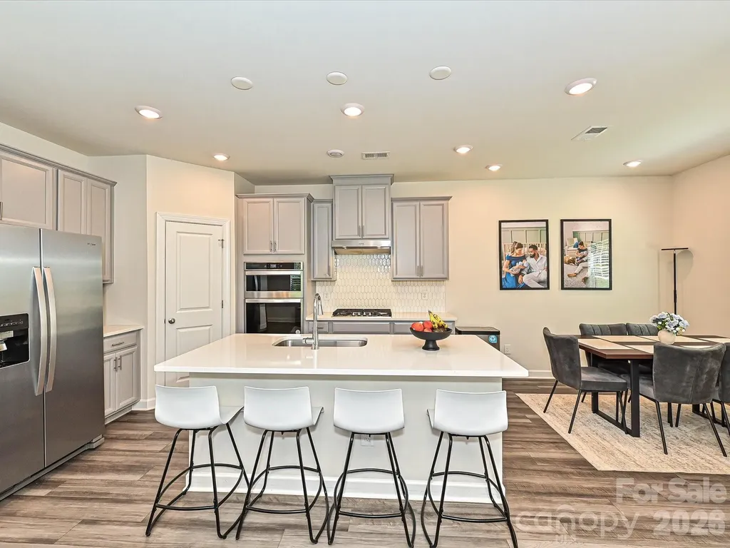 11202 Broadbent Court Charlotte NC 28278