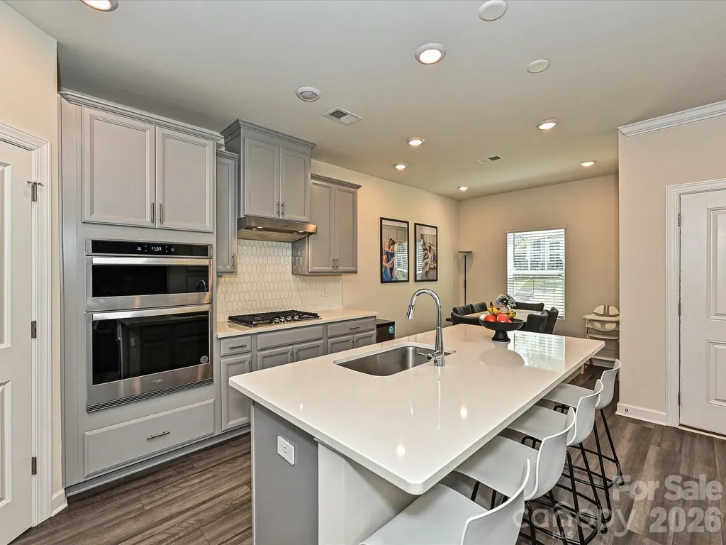 11202 Broadbent Court Charlotte NC 28278