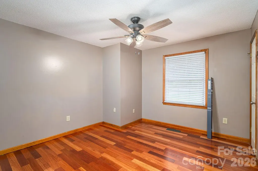 5519 Dallas High Shoals Highway Dallas NC 28034