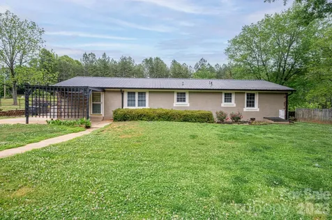 5519 Dallas High Shoals Highway Dallas NC 28034