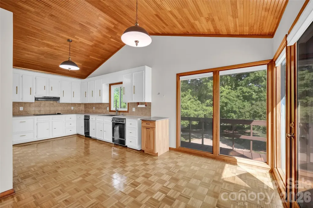 443 W Gleneagles Road Statesville NC 28625