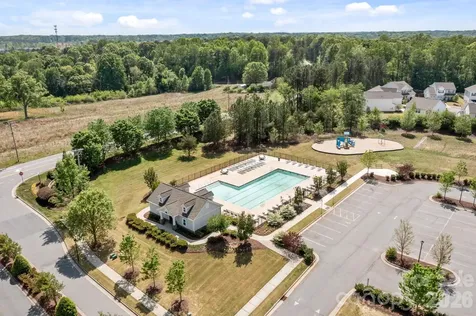 122 Slalom Street Statesville NC 28677