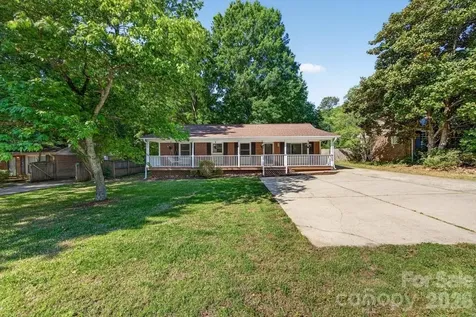 900 E John Street Matthews NC 28105