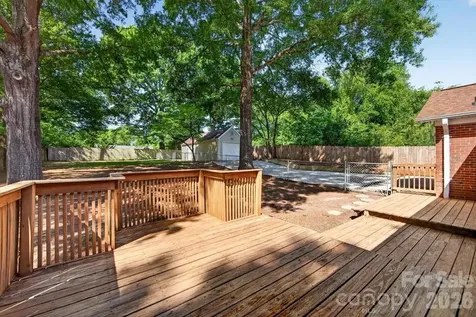 900 E John Street Matthews NC 28105