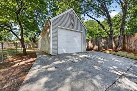 900 E John Street Matthews NC 28105