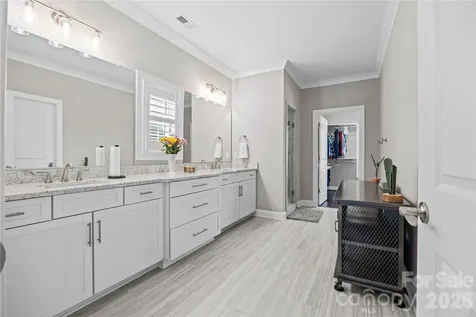8463 Meadow Vista Drive Lewisville NC 27023