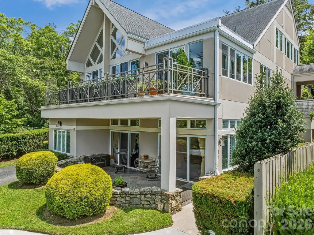30 Dover Street Asheville NC 28804