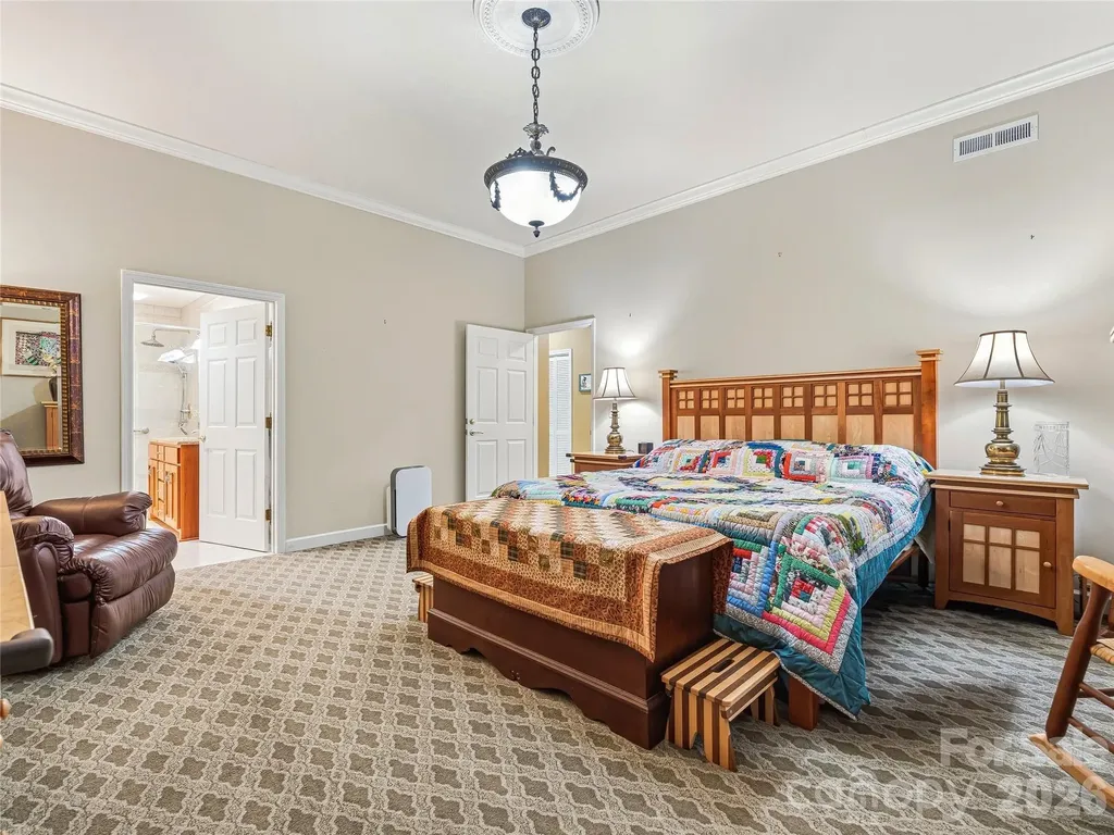 30 Dover Street Asheville NC 28804
