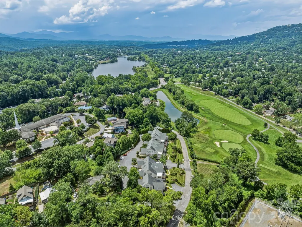 30 Dover Street Asheville NC 28804