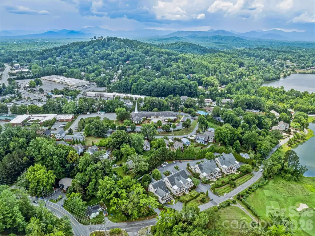 30 Dover Street Asheville NC 28804