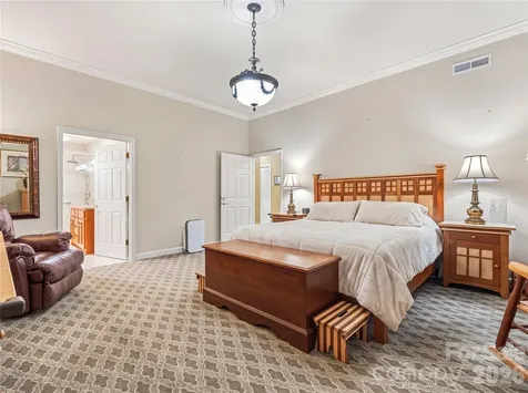 30 Dover Street Asheville NC 28804