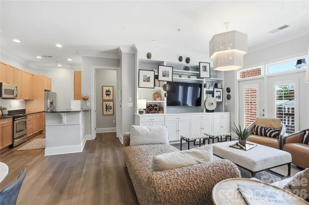 2990 Selwyn Avenue Charlotte NC 28209