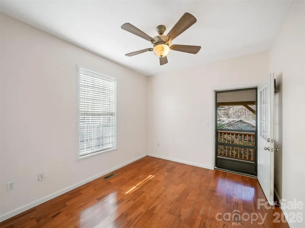16 Sunny Lane Mars Hill NC 28754