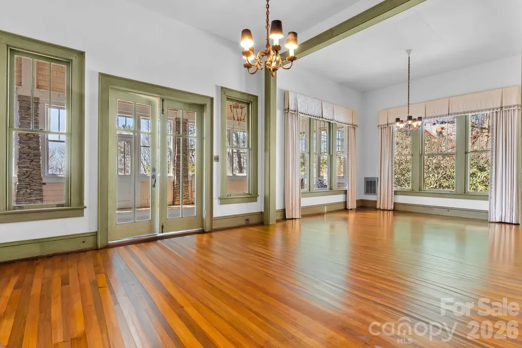334 Chestnut Circle Blowing Rock NC 28605