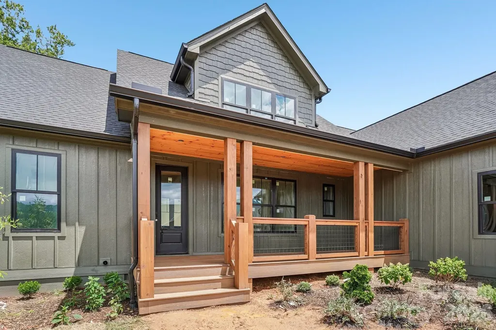 32 South View Drive Burnsville NC 28714