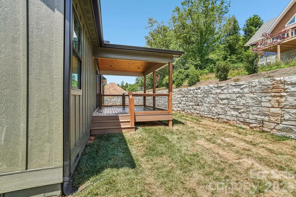 32 South View Drive Burnsville NC 28714