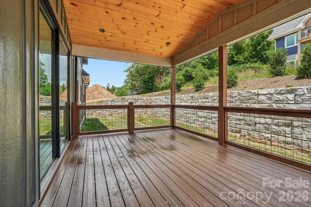 32 South View Drive Burnsville NC 28714