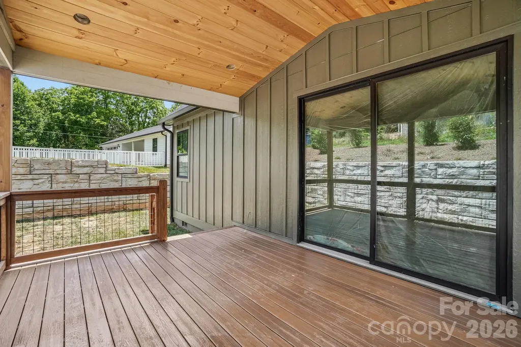 32 South View Drive Burnsville NC 28714