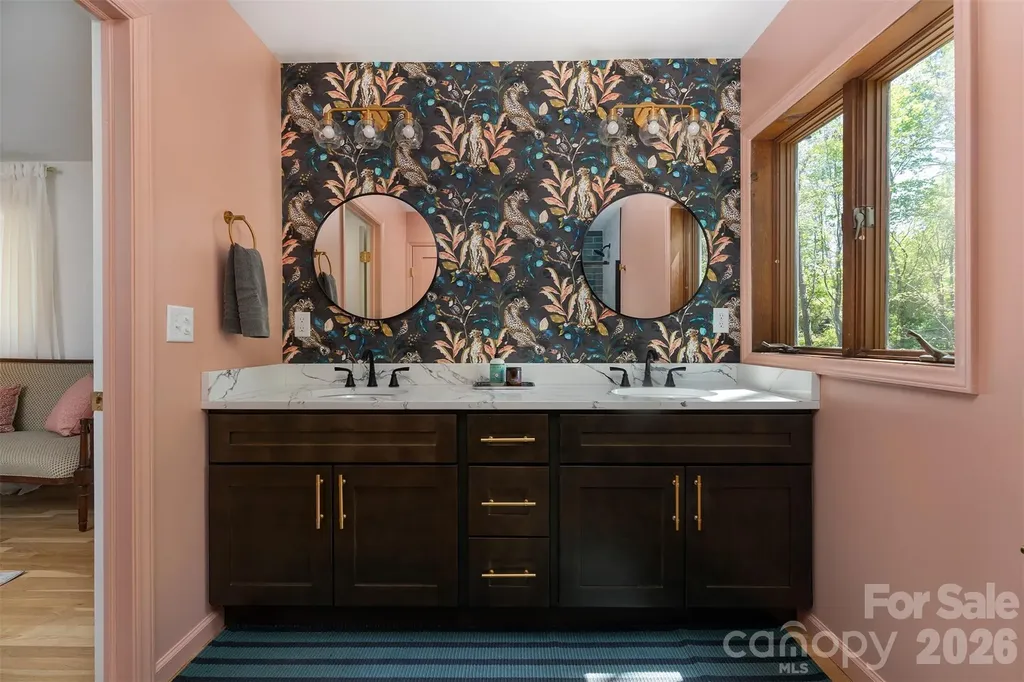 233 Bryant Ridge Drive Swannanoa NC 28778