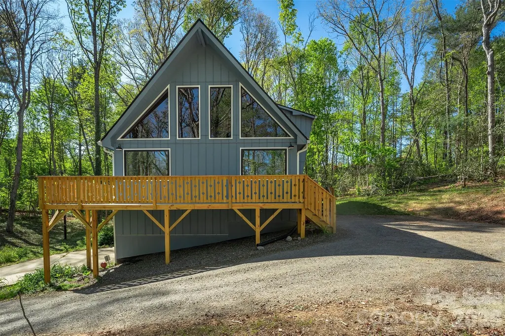 233 Bryant Ridge Drive Swannanoa NC 28778